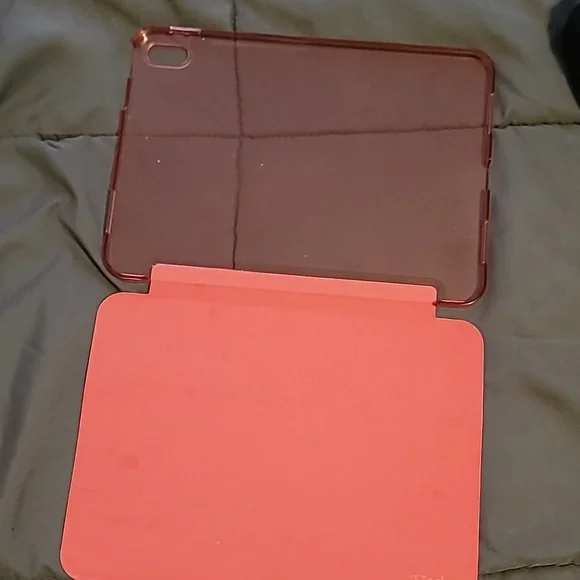 iPad Case - Picture 3 of 5
